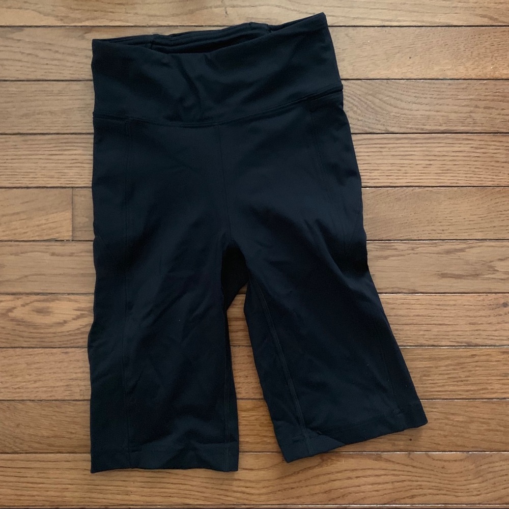Lululemon bike shorts